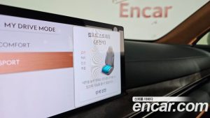 Genesis GV80 2.5T Бензин AWD 2024 года из Южной Кореи
