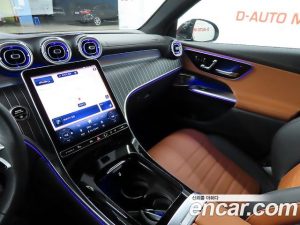 Mercedes-Benz GLC-Class GLC300 4MATIC Coupe 2025 года из Южной Кореи