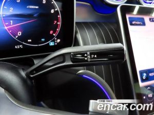 Mercedes-Benz GLC-Class GLC300 4MATIC Coupe 2025 года из Южной Кореи