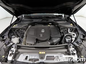 Mercedes-Benz GLC-Class GLC300 4MATIC Coupe 2025 года из Южной Кореи