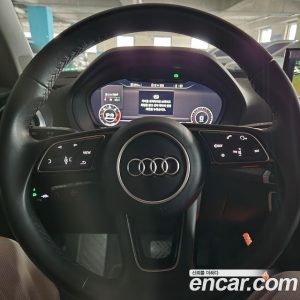 Audi Q2 35 TDI Premium 2023 года из Южной Кореи