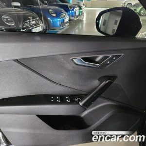 Audi Q2 35 TDI Premium 2023 года из Южной Кореи
