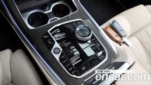 BMW X7 xDrive 40i M Sport 6 2025 года из Южной Кореи