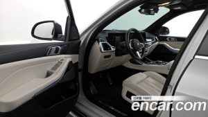 BMW X7 xDrive 40i M Sport 6 2025 года из Южной Кореи