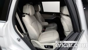 BMW X7 xDrive 40i M Sport 6 2025 года из Южной Кореи