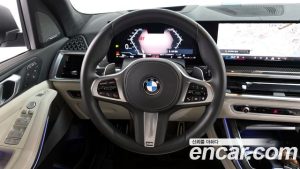 BMW X7 xDrive 40i M Sport 6 2025 года из Южной Кореи