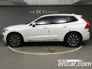 Volvo XC60 B5 ULTIMATE Bright 2023 года из Южной Кореи