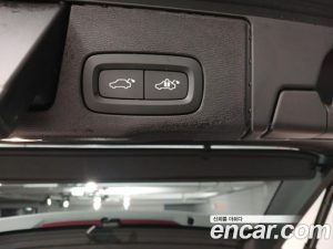 Volvo XC60 B5 ULTIMATE Bright 2023 года из Южной Кореи