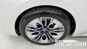 BMW 7-Series 740i Design Pure Excellence 2023 года из Южной Кореи