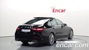 Mercedes-Benz C-Class C300 4MATIC AMG Line 2023 года из Южной Кореи