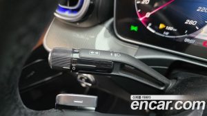 Mercedes-Benz C-Class C300 4MATIC AMG Line 2023 года из Южной Кореи