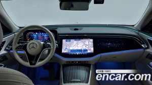 Mercedes-Benz E-Class E300 4MATIC Exclusive 2024 года из Южной Кореи