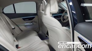 Mercedes-Benz E-Class E300 4MATIC Exclusive 2024 года из Южной Кореи