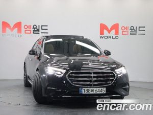 Mercedes-Benz E-Class E300 4MATIC Exclusive 2024 года из Южной Кореи