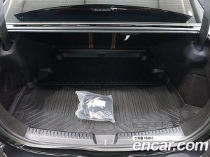 Mercedes-Benz E-Class E300 4MATIC Exclusive 2024 года из Южной Кореи