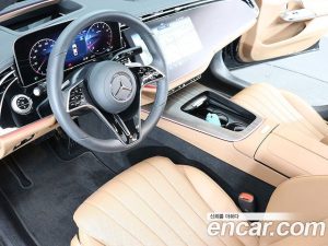 Mercedes-Benz E-Class E300 4MATIC Exclusive 2024 года из Южной Кореи
