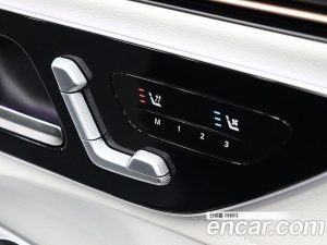 Mercedes-Benz EQE EQE500 4MATIC 2023 года из Южной Кореи