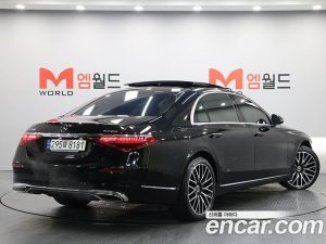 Mercedes-Benz S-Class S580L 4MATIC 2025 года из Южной Кореи