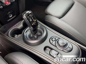 Mini Countryman CLASSIC 2023 года из Южной Кореи