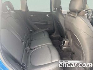 Mini Countryman CLASSIC 2023 года из Южной Кореи