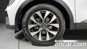 Renault-KoreaSamsung XM3 1.6 E-TECH RE 2023 года из Южной Кореи