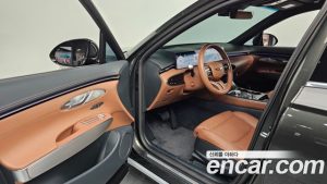 Genesis GV70 2.5T Бензин 2WD 2025 года из Южной Кореи