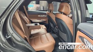 Genesis GV70 2.5T Бензин 2WD 2025 года из Южной Кореи