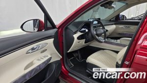 Genesis GV70 2.5T Бензин 2WD 2024 года из Южной Кореи