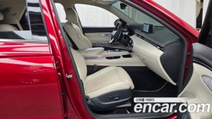 Genesis GV70 2.5T Бензин 2WD 2024 года из Южной Кореи