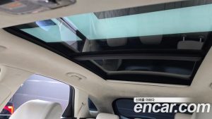 Genesis GV70 2.5T Бензин 2WD 2024 года из Южной Кореи