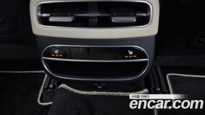Genesis GV70 2.5T Бензин 2WD 2024 года из Южной Кореи