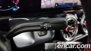 Mercedes-Benz GLB-Class GLB250 4MATIC 2025 года из Южной Кореи