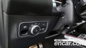 Mercedes-Benz GLB-Class GLB250 4MATIC 2025 года из Южной Кореи