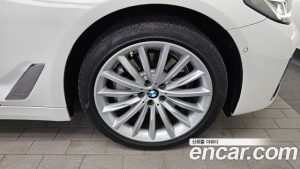 BMW 5-Series 530i xDrive Luxury 2023 года из Южной Кореи