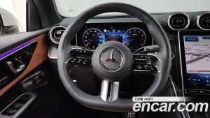 Mercedes-Benz GLC-Class GLC300 4MATIC AMG Line 2024 года из Южной Кореи