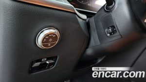 Mercedes-Benz GLC-Class GLC300 4MATIC AMG Line 2024 года из Южной Кореи