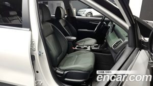 Kia Seltos Бензин 1.6 Turbo 2WD 2024 года из Южной Кореи