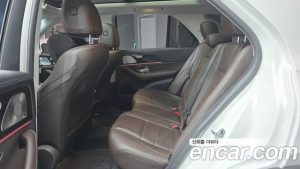 Mercedes-Benz GLE-Class GLE300d 4MATIC 2023 года из Южной Кореи