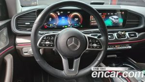 Mercedes-Benz GLE-Class GLE300d 4MATIC 2023 года из Южной Кореи
