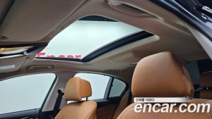 BMW 5-Series 520i Luxury 2023 года из Южной Кореи