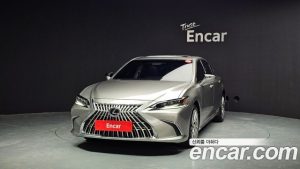 Lexus ES Executive 2026 года из Южной Кореи