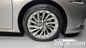 Lexus ES Executive 2026 года из Южной Кореи