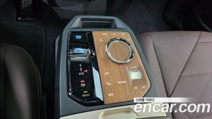 BMW iX xDrive50 Sport Special Edition 2025 года из Южной Кореи