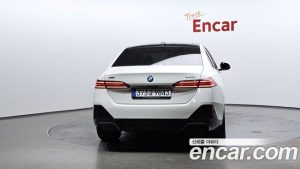 BMW 5-Series 530i xDrive M Sport 2025 года из Южной Кореи