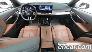 BMW 5-Series 530i xDrive M Sport 2025 года из Южной Кореи