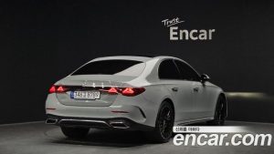 Mercedes-Benz E-Class E300 4MATIC AMG Line Premium Special 2024 года из Южной Кореи