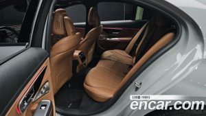 Mercedes-Benz E-Class E300 4MATIC AMG Line Premium Special 2024 года из Южной Кореи