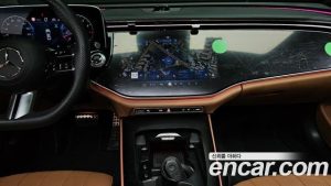Mercedes-Benz E-Class E300 4MATIC AMG Line Premium Special 2024 года из Южной Кореи