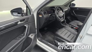 Volkswagen Tiguan 2.0 TDI Prestige 2022 года из Южной Кореи