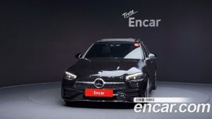 Mercedes-Benz C-Class C300 4MATIC AMG Line 2024 года из Южной Кореи